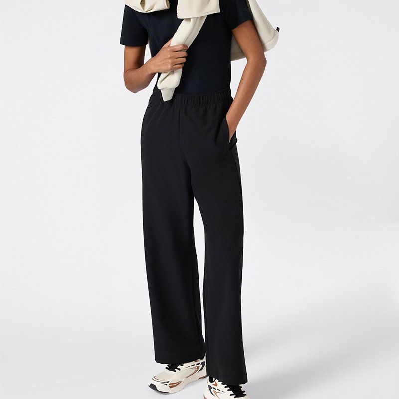 Women’s-Slim-Fit-Stretch-Twill-Pants-Icons-Black-1